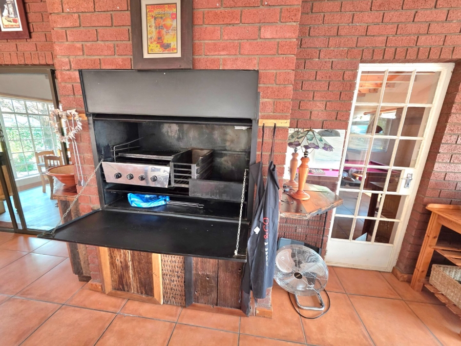 4 Bedroom Property for Sale in La Provance Free State
